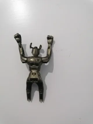 Lote Caballeros del Zodiaco, muñeco y piezas