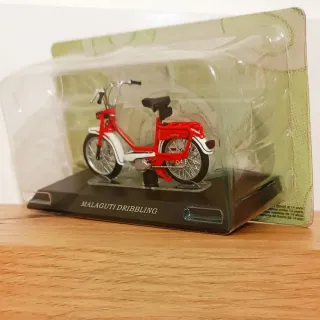 ​Miniatura Malaguti Dribbling 1:18 - Moped Vintage