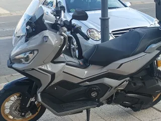 Keeway XDV 125cc Gris/Dorado Automática