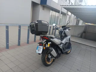 Keeway XDV 125cc Gris/Dorado Automática