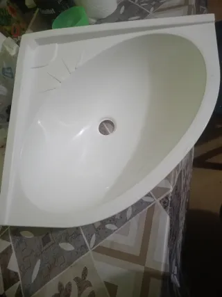 Lavabo de rincón 33X33 cm