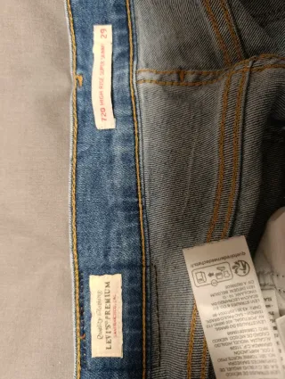 2 Vaqueros Levi's niño