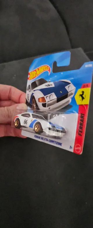 Hot Wheels Ferrari 365 GTB4 Competizione