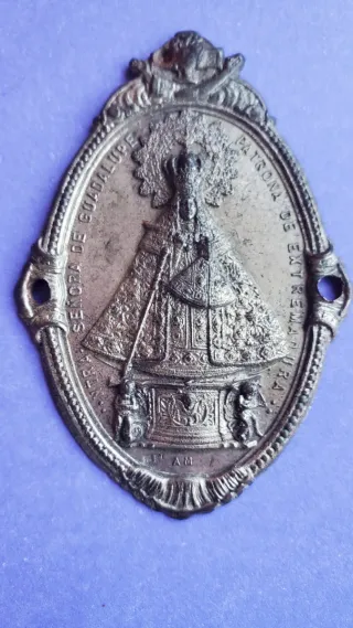 Antigua Chapa / Medalla Virgen de Guadalupe.