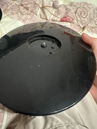 Televisor Samsung pequeño negro