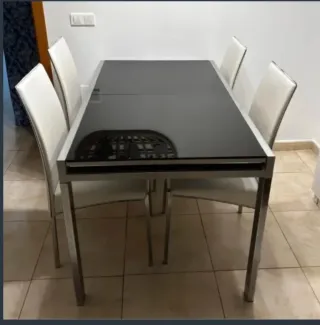 Mesa extensible Conforama cristal y metal