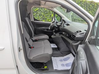 Peugeot Partner 3Plazas Premium 1.5BlueH IVA Inc.