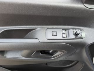 Peugeot Partner 3Plazas Premium 1.5BlueH IVA Inc.