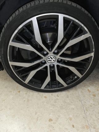llanta 19 pulgadas golf 7