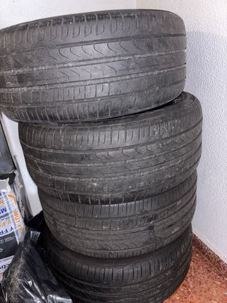 Neumático 245/40 R18