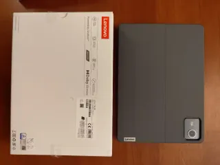 Lenovo Tab M11 con Lápiz y Funda