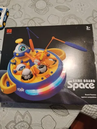 juguetes varios 2'5€ unidad o lote completo 20€.