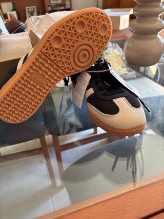 Zapatillas Adidas Samba Beige y Negro