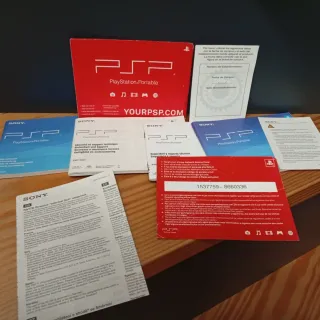 PSP 1004 Edición Coleccionista + Caja + 7 Juegos