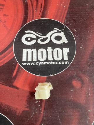 Porta-lámparas PIAGGIO, Ref 250521