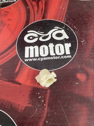 Porta-lámparas PIAGGIO, Ref 250521