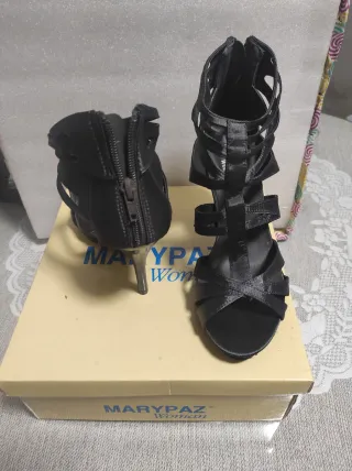 Sandalias Marypaz Negras Tacón