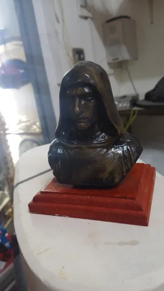 Statua Giordano Bruno in ceramica
