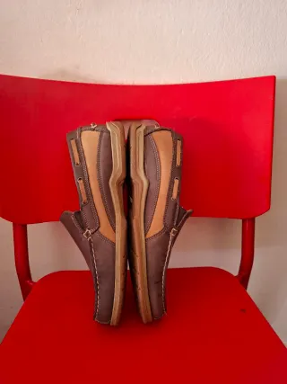 Mocasines Sebago Docksides Marrones y Beige