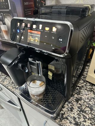 Cafetera Philips Serie 5400