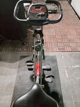 Bicicleta Estática y Esterilla Sportstech
