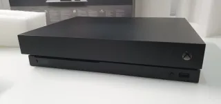 Xbox One X 1TB Star Wars Jedi: Fallen Order