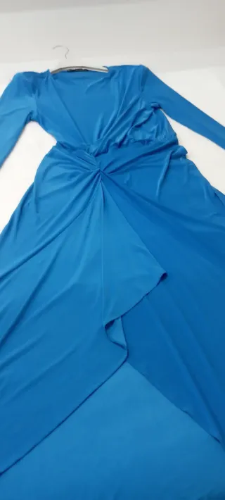 Vestido largo azul sin estrenar.