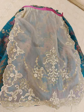 Vestido de Fallera, corpiño, falda y manteletas