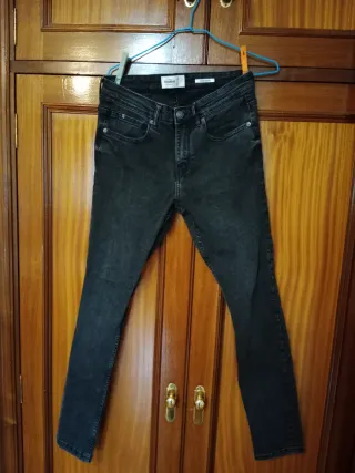 Pantalones vaqueros mujer Pull and Bear Talla 42
