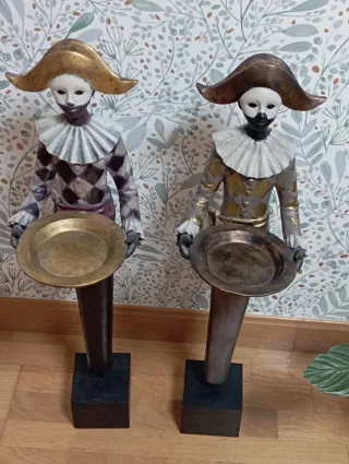 URGE POR MUDANZA Set Figuras Arlequín