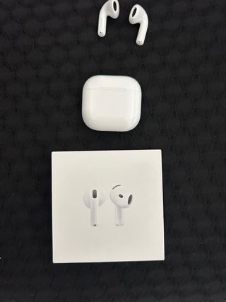 Apple AirPods 4 2025 IN GARANZIA + Custodia