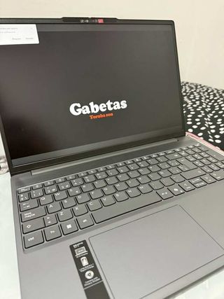 Vendo portátil lenovo como nuevo