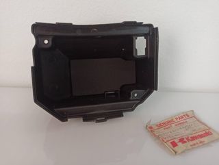 Tapa Caja Fusibles Kawasaki GPZ 900R 1987