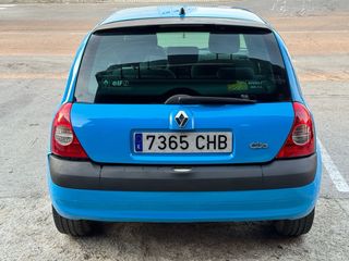 Renault Clio 2003