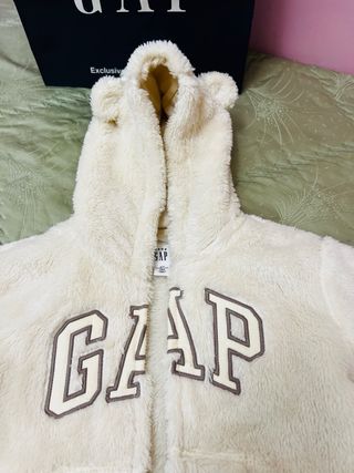 Jersey Gap Niña Beige talla de 6-12 meses. Nuevo