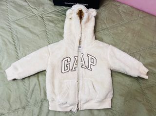 Jersey Gap Niña Beige talla de 6-12 meses. Nuevo