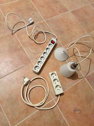 Enchufes y interruptores de luz, 2 alargaderas mas