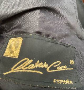 Vestido fiesta con apertura atrás lo tapa la gasa,