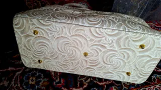 Borsa vera pelle lavorata beige e oro