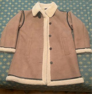 Abrigo borrego beige y blanco