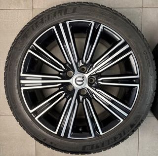 LLANTAS VOLVO V60 18” ORIGINALES CON NEUMÁTICOS