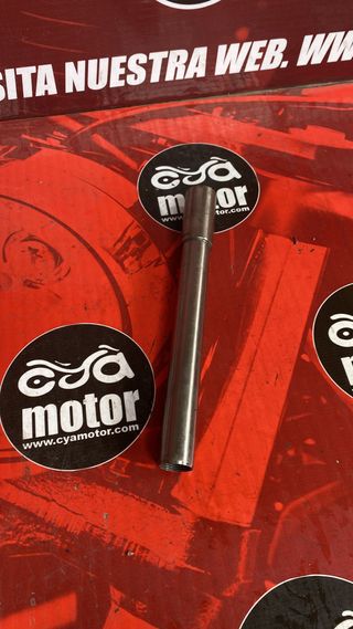 Eje delantero para KTM Duke 690, REF 75009081100