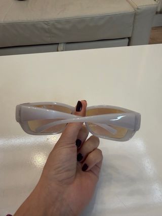 Gafas de sol Arnette polarizadas montura blanca