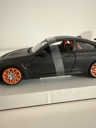 BMW M4 GTS 1/24 Maisto Nuevo