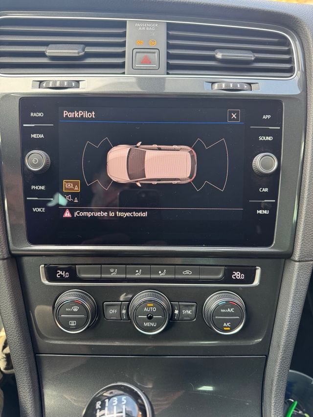 Volkswagen Golf 2017 por 316€/mes