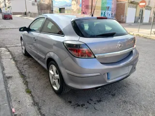 Astra GTC 120CV 2007