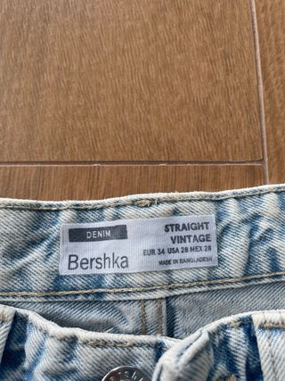 Pantalones vaqueros Bershka Talla 34