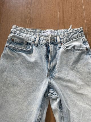 Pantalones vaqueros Bershka Talla 34