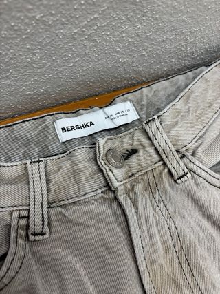 Pantaloni cargo Bershka beige
