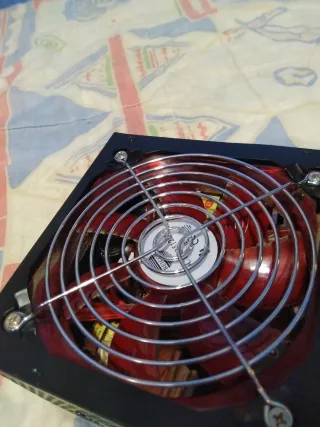 Alimentatore gaming per PC